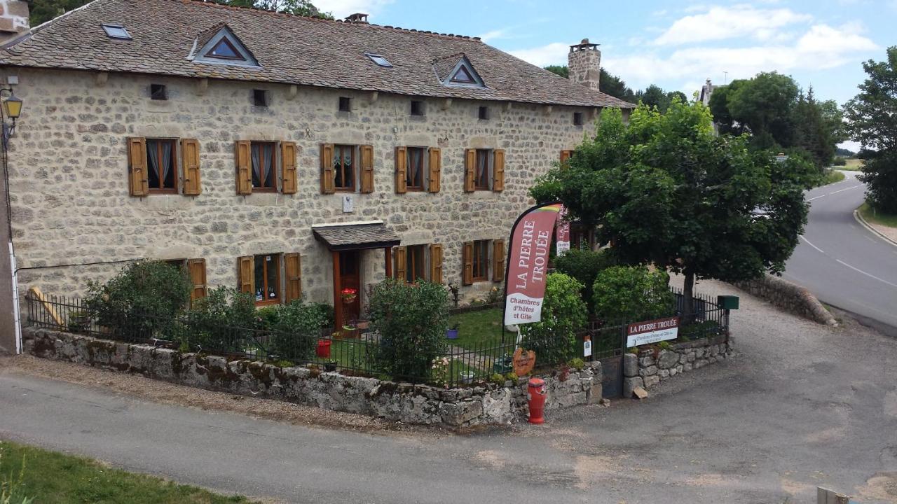La Pierre Trouee Chambre D'Hotes Chateauneuf-de-Randon ภายนอก รูปภาพ