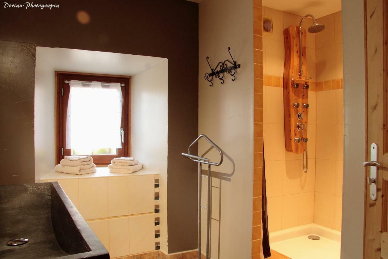 La Pierre Trouee Chambre D'Hotes Chateauneuf-de-Randon ภายนอก รูปภาพ