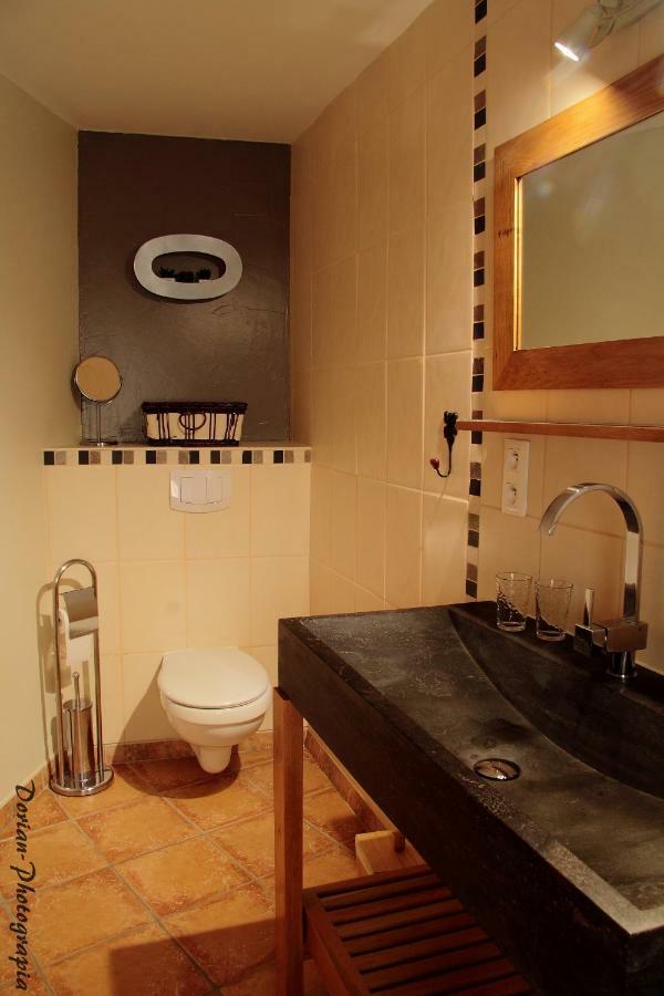 La Pierre Trouee Chambre D'Hotes Chateauneuf-de-Randon ภายนอก รูปภาพ